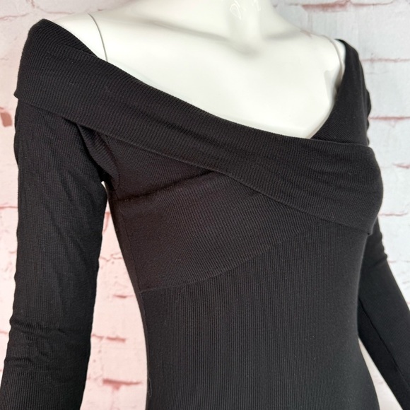 MATERIAL GIRL Bodysuit Black Off Shoulder Portrait Neckline Ribbed Stretch M NWT - Picture 2 of 12